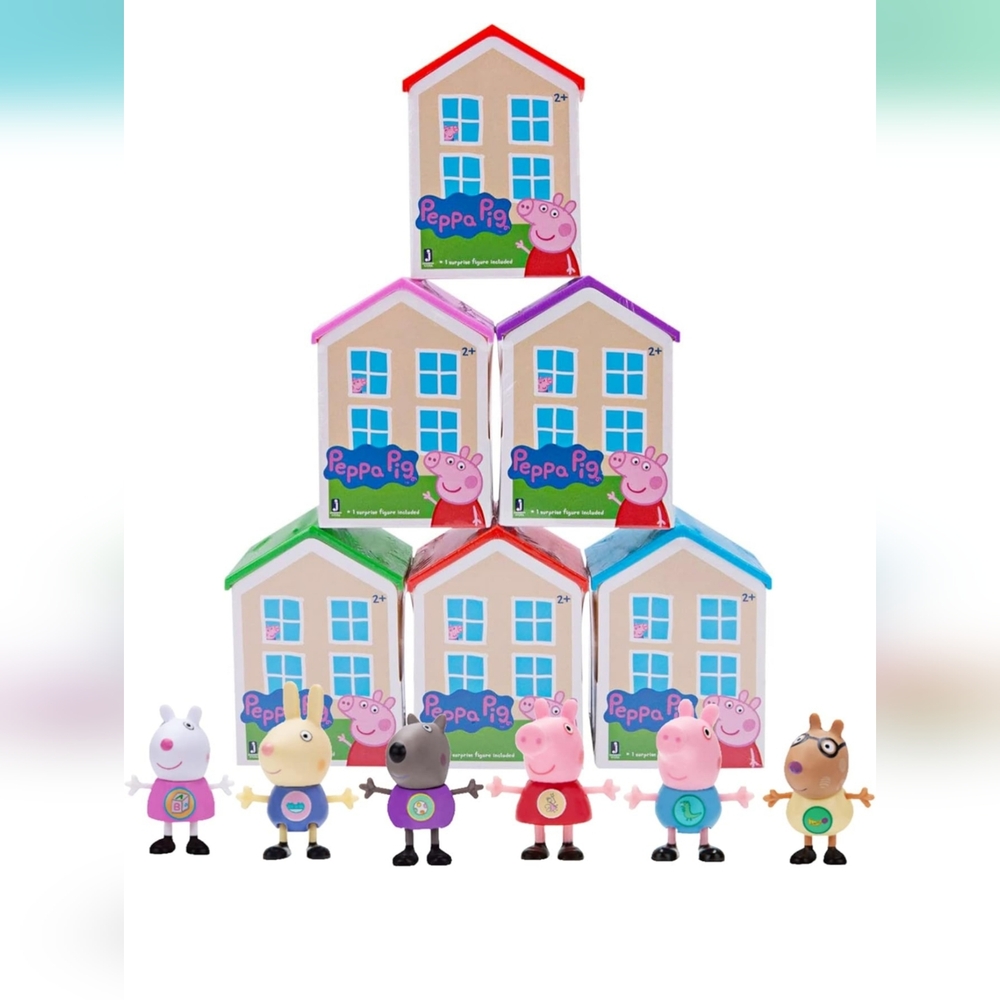 Peppa Pig Colorful House Stack with Figures